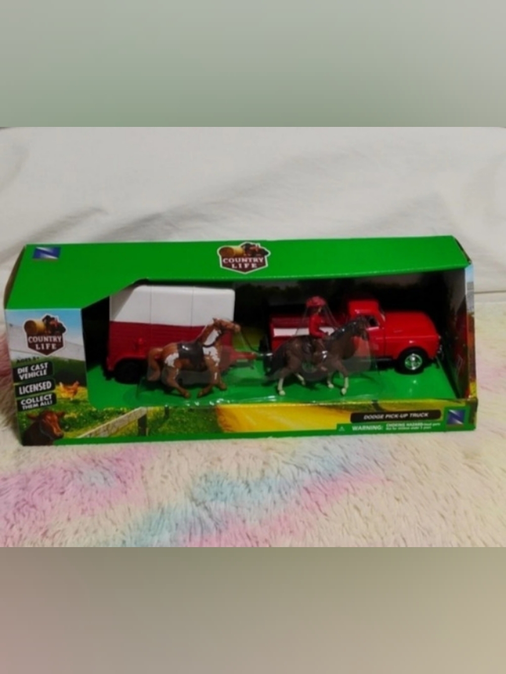 (D-19) Country Life Die-Cast Horse Trailer & Pickup Truck Set NWT